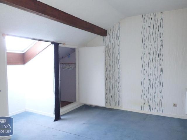 Location Appartement 2 pièces 47m² BARBERAZ 73000