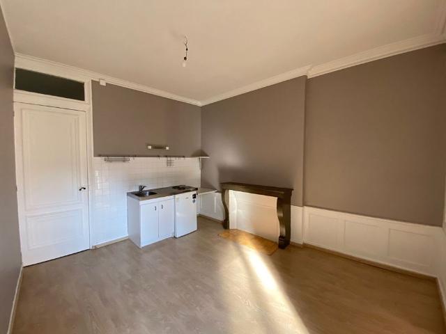 Location Appartement 2 pièces 47m² BESANCON 25000