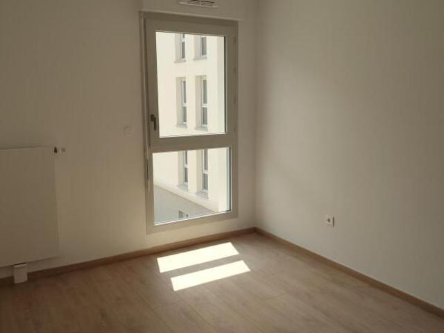 Location Appartement 2 pièces 47m² LUCE 28110