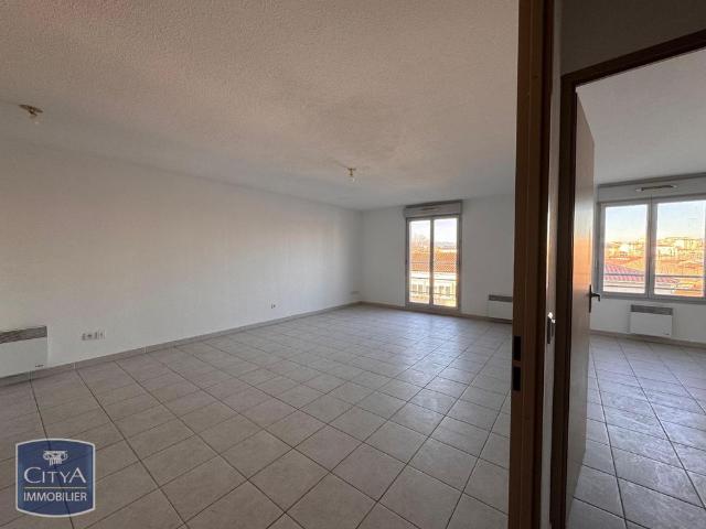 Location Appartement 2 pièces 47m² MARSEILLE 3ème