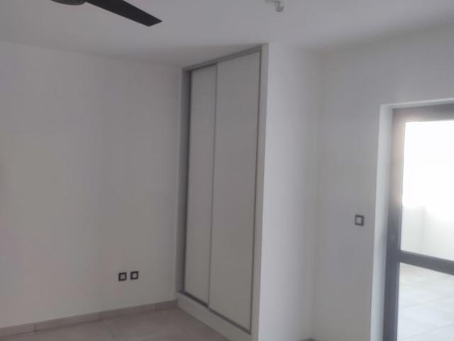 Location Appartement 2 pièces 47m² ST DENIS 97400