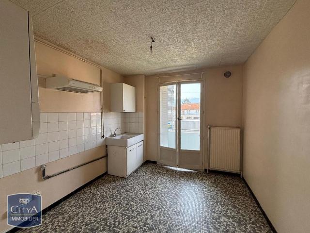 Location Appartement 2 pièces 47m² ST MARTIN D HERES 38400