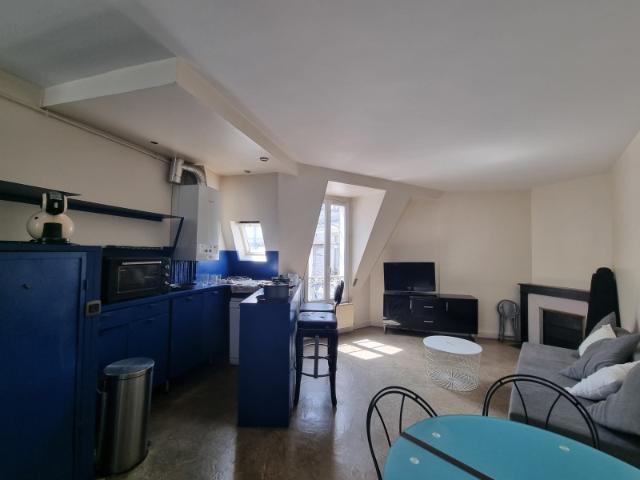 Location Appartement 2 pièces 47m² PARIS 11ème