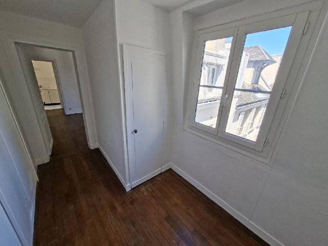 Location Appartement 2 pièces 47m² PARIS 4ème