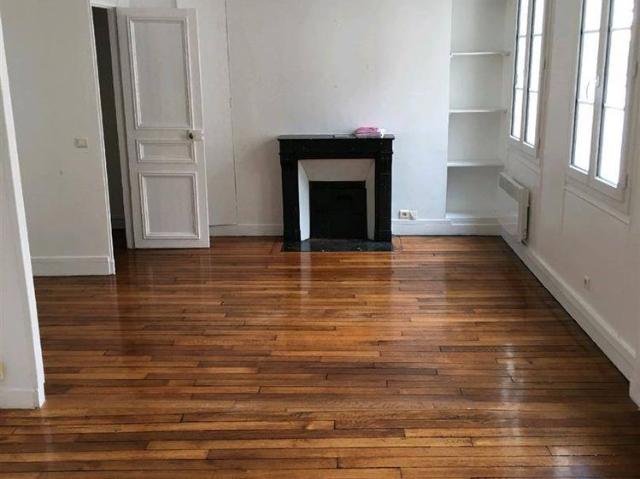 Location Appartement 2 pièces 47m² PARIS 4ème