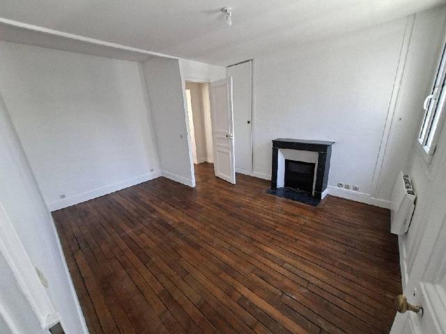 Location Appartement 2 pièces 47m² PARIS 4ème
