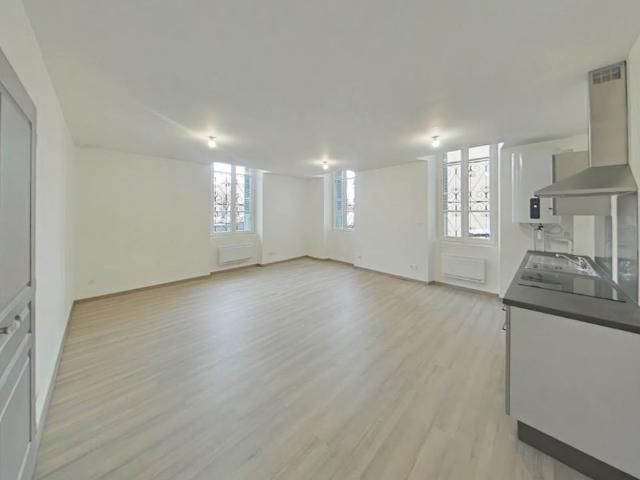Location Appartement 2 pièces 47m² ROMANS SUR ISERE 26100