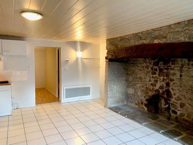 Location Appartement 2 pièces 47m² USSEL 19200