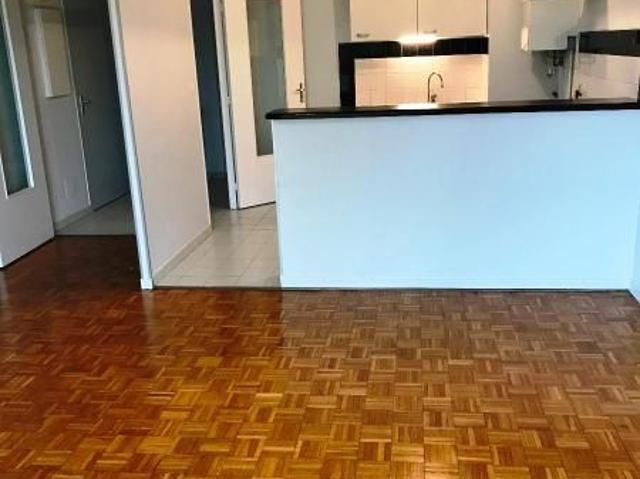 Location Appartement 2 pièces 47m² VAULX EN VELIN 69120