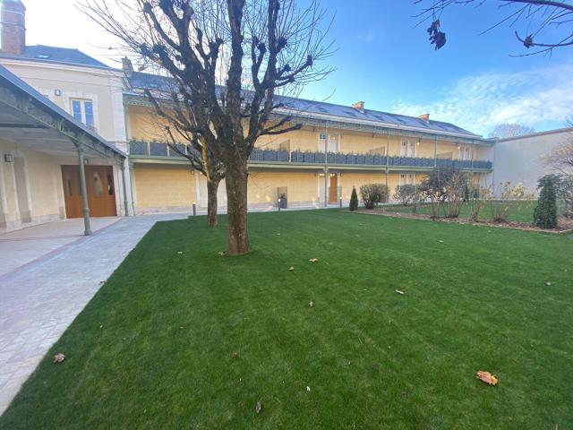 Location appartement 2 pièces, 44.00m², Orléans