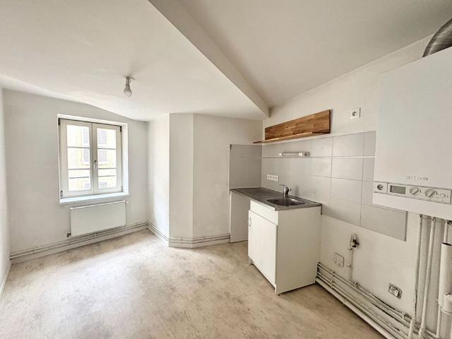 Location appartement 2 pièces, 44.09m², Metz
