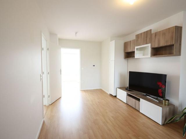 Location appartement 2 pièces, 44.30m², Romainville