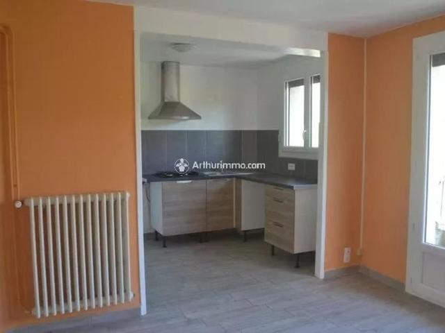 Location Appartement 2 pièces 44 m2 à Millau