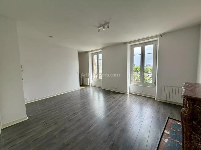 Location Appartement 2 pièces 44 m2 à Dinan