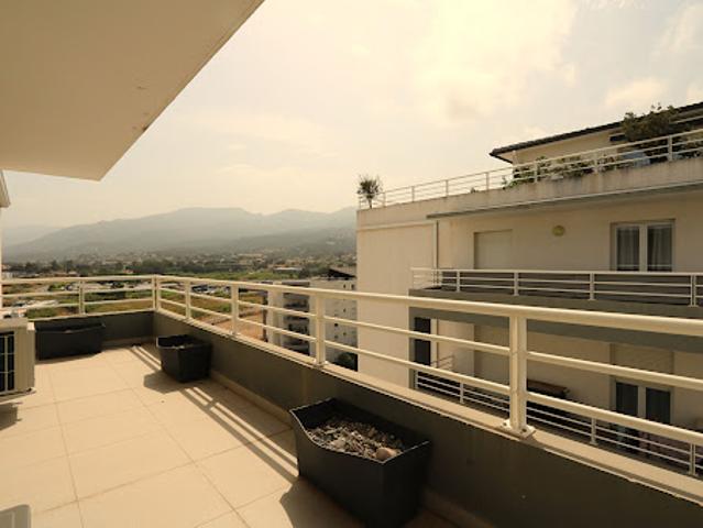 Location Appartement 2 pièces 44 m2 Bastia