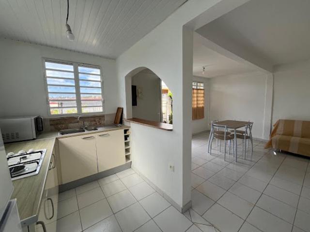 Location Appartement 2 pièces 44 m2 Fort de france