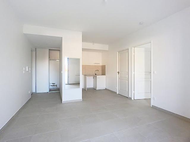 Location Appartement 2 pièces 44 m2 Marseille 15ème