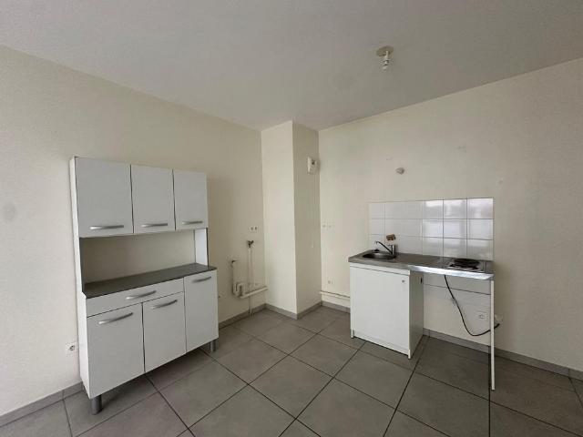Location Appartement 2 pièces 44m² CHAMALIERES 63400