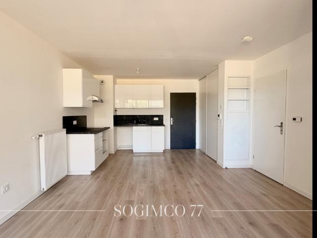 Location Appartement 2 pièces 44m² CHESSY 77700