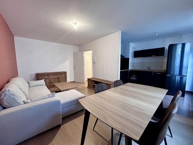Location Appartement 2 pièces 44m² DOL DE BRETAGNE 35120