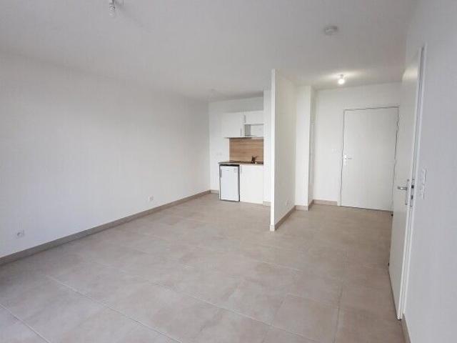 Location Appartement 2 pièces 44m² JUVIGNAC 34990