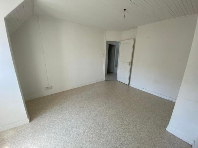 Location Appartement 2 pièces 44m² LE CREUSOT 71200