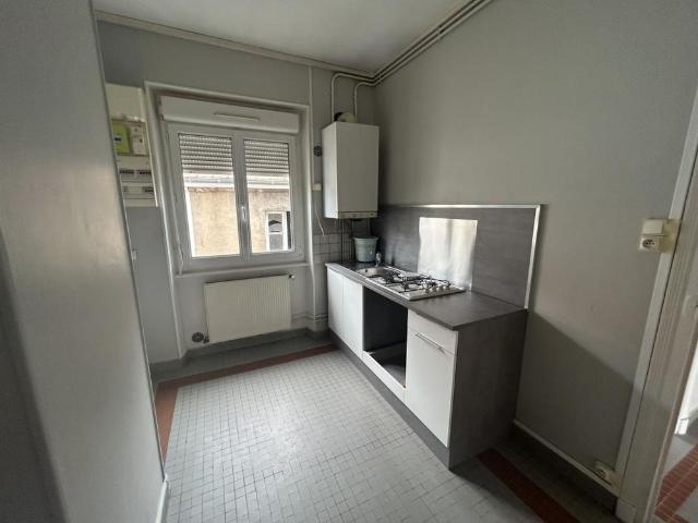 Location Appartement 2 pièces 44m² LE CREUSOT 71200
