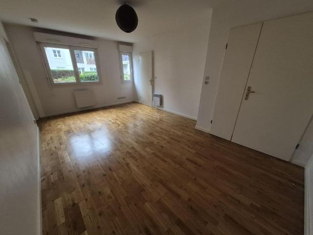Location Appartement 2 pièces 44m² LILLE 59800