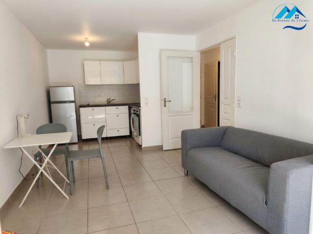 Location Appartement 2 pièces 44m² MARSEILLE 6ème