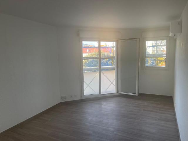 Location Appartement 2 pièces 44m² NICE 06000