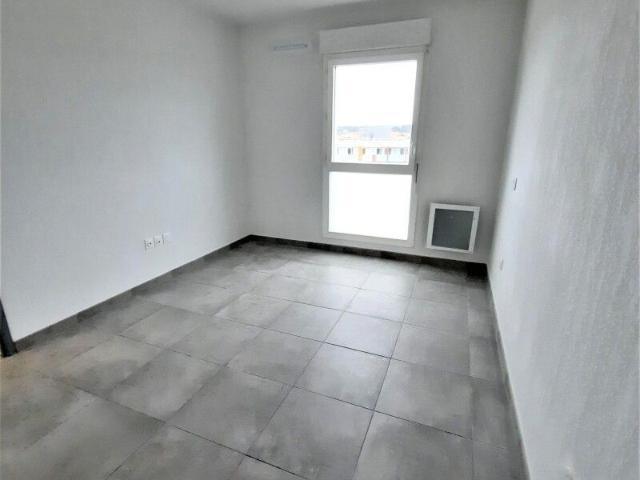 Location Appartement 2 pièces 44m² NIMES 30000