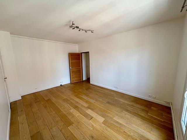 Location Appartement 2 pièces 44m² ST DENIS 93200