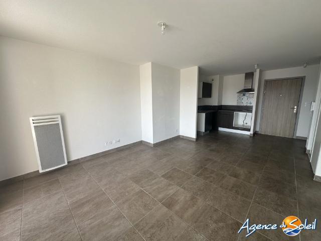 Location Appartement 2 pièces 44m² PORT LA NOUVELLE 11210