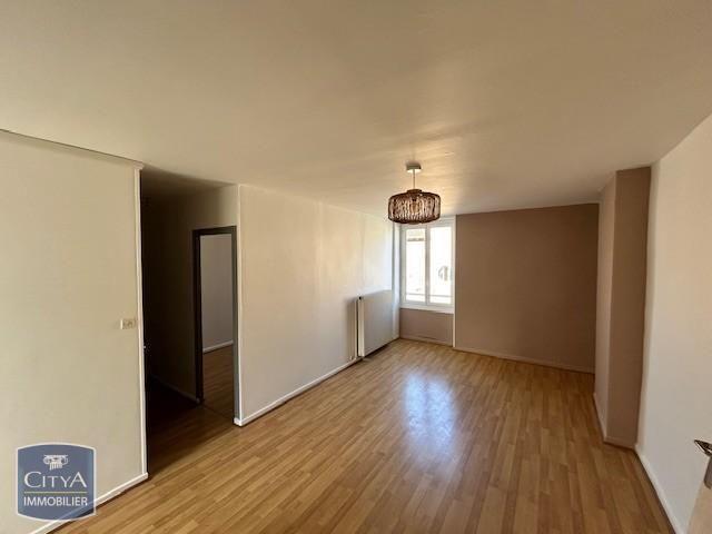 Location Appartement 2 pièces 44m² VILLEFRANCHE SUR SAONE 69400