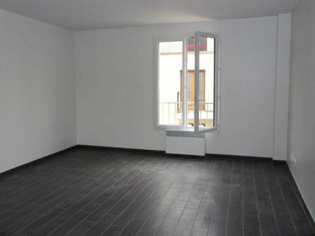 Location appartement 2 pièces, 45.00m², Poissy