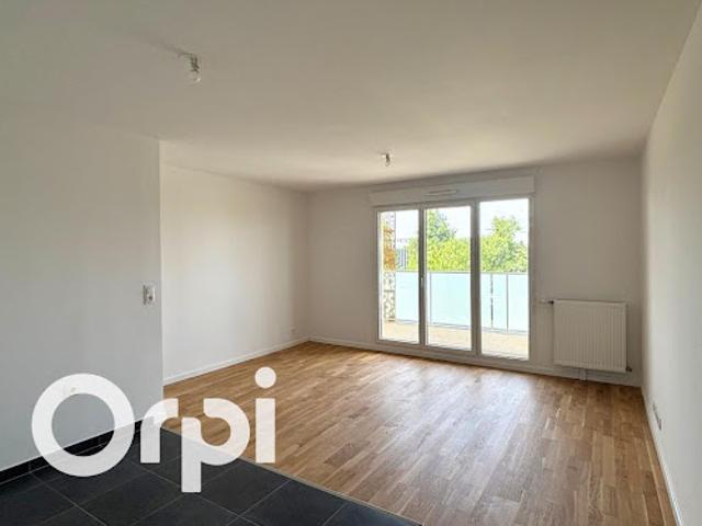 Location Appartement 2 pièces 45.2 m2 Elancourt
