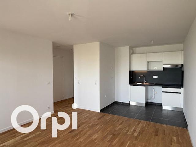 Location Appartement 2 pièces 45.2 m2 Elancourt