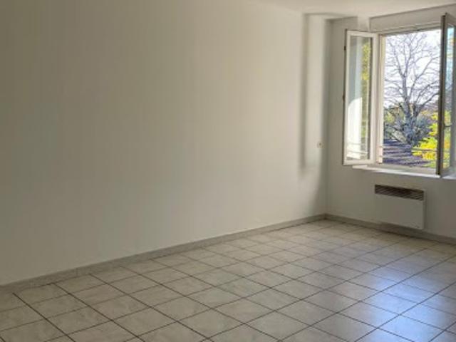 Location Appartement 2 pièces 45 m2 Castres