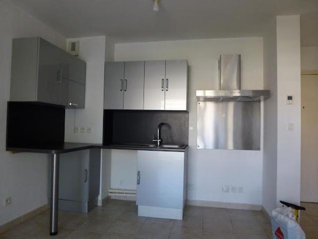 Location Appartement 2 pièces 45 m2 Entressen