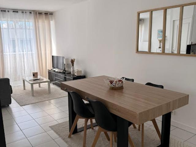 Location Appartement 2 pièces 45 m2 La Rochelle