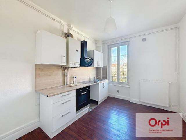 Location Appartement 2 pièces 45 m2 Montluçon