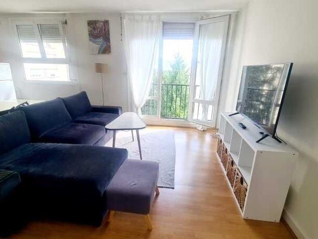 Location Appartement 2 Pièces 45 m² Meublé