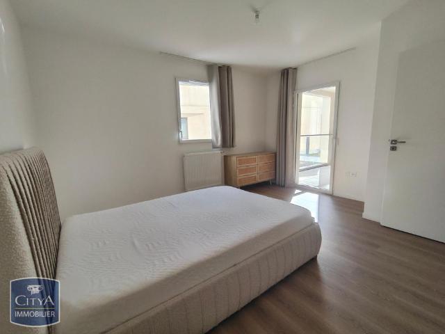 Location Appartement 2 pièces 45m² BORDEAUX 33800