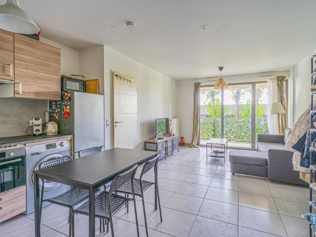 Location Appartement 2 pièces 45m² BORDEAUX 33100