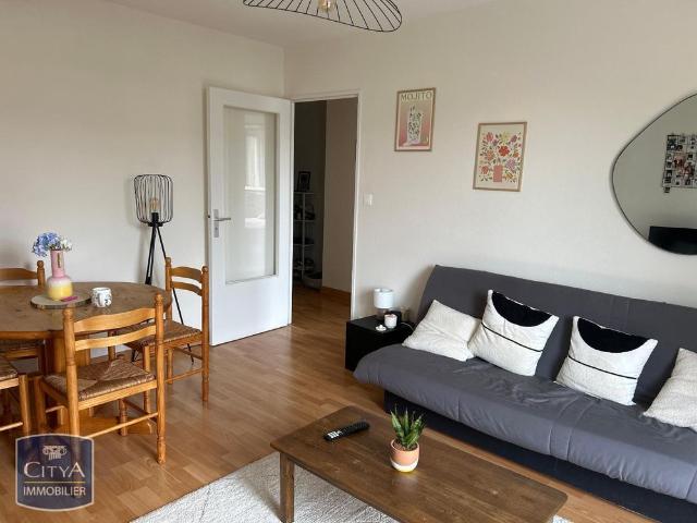 Location Appartement 2 pièces 45m² BUXEROLLES 86180