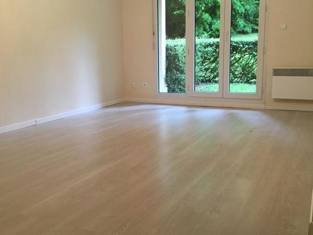 Location Appartement 2 pièces 45m² ORLEANS 45000