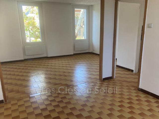 Location Appartement 2 pièces 45m² LA SEYNE SUR MER 83500