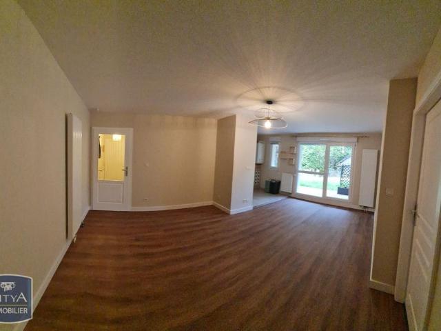 Location Appartement 2 pièces 45m² LUXEUIL LES BAINS 70300