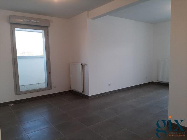 Location Appartement 2 pièces 45m² MEYLAN 38240