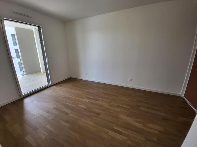 Location Appartement 2 pièces 45m² ST CYR AU MONT D OR 69450
